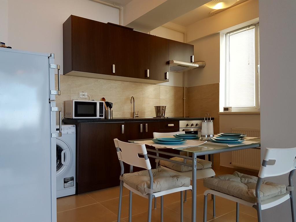 Apartment Summerland Mamaia Exterior photo