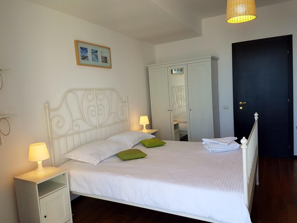 Apartment Summerland Mamaia Exterior photo